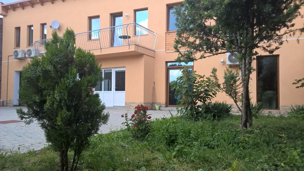 Kazinczy Apartment Kecskemet Bagian luar foto